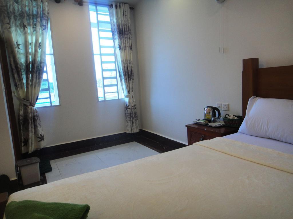 Marany Guesthouse Kampot Exterior photo