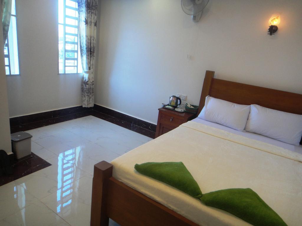 Marany Guesthouse Kampot Exterior photo