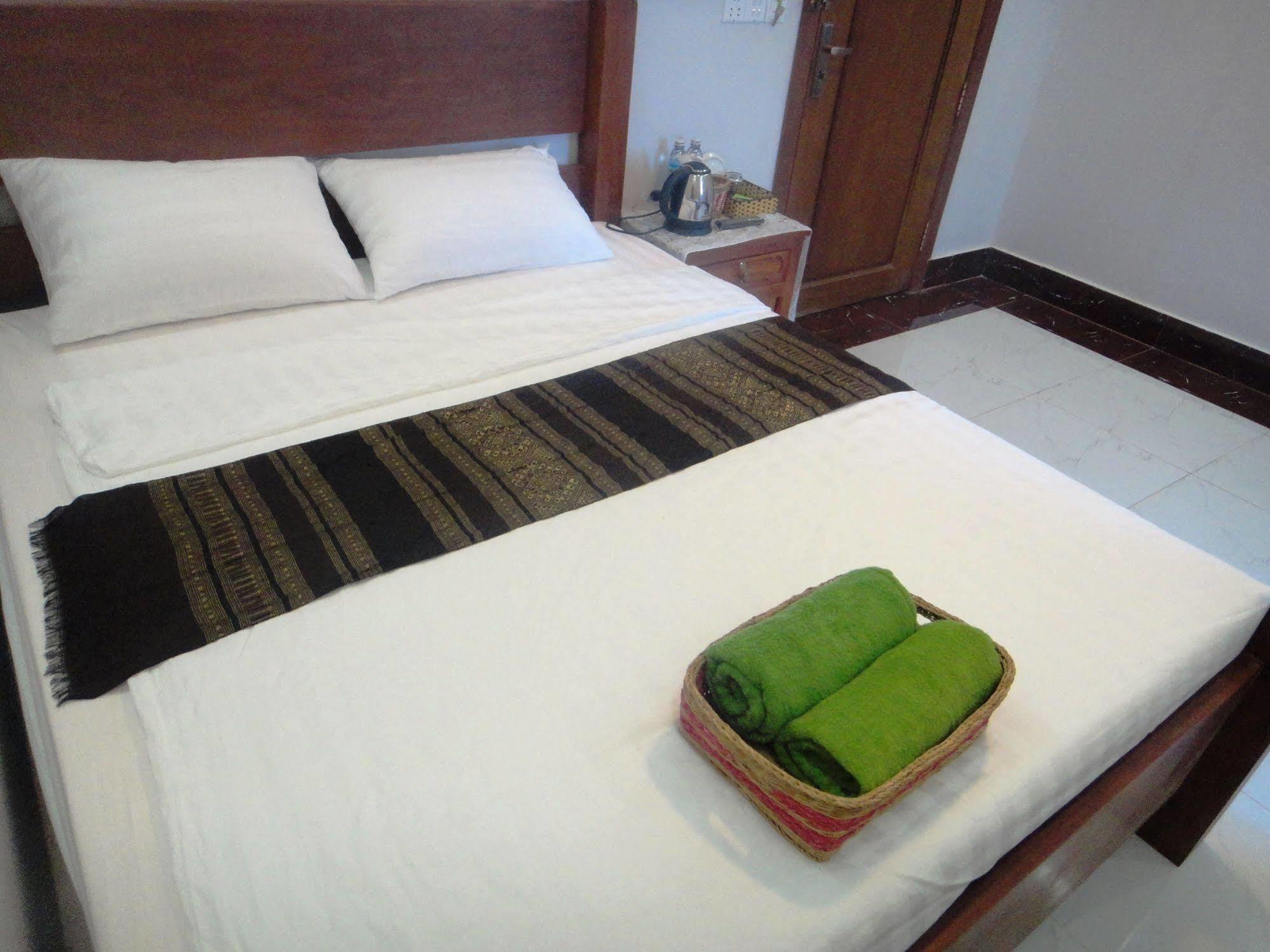 Marany Guesthouse Kampot Exterior photo