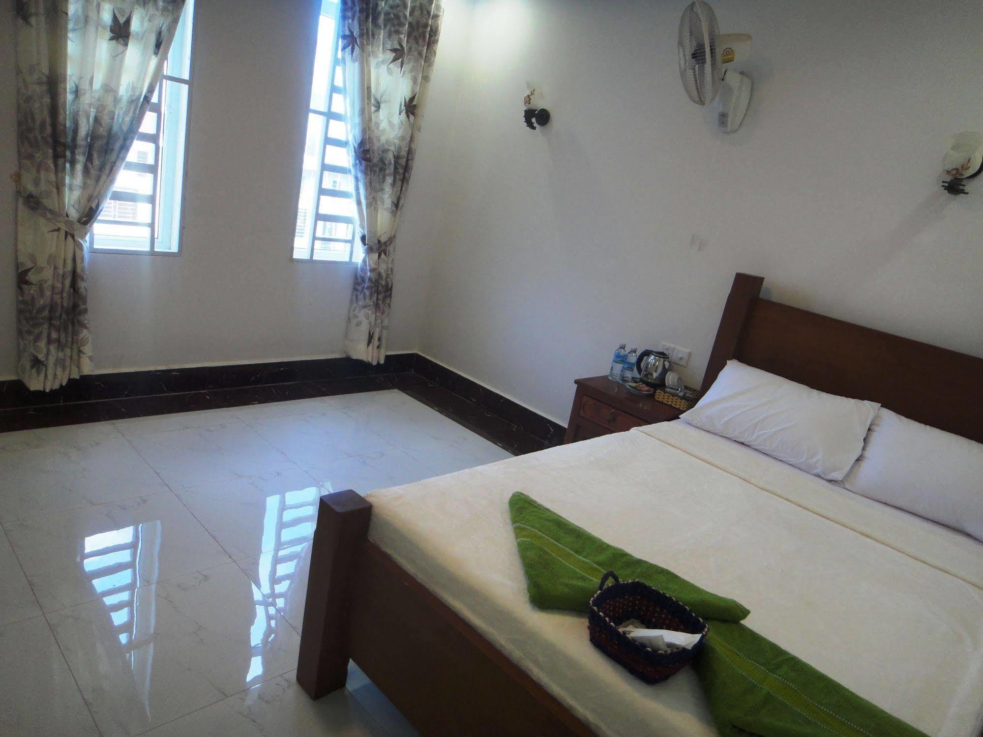 Marany Guesthouse Kampot Exterior photo